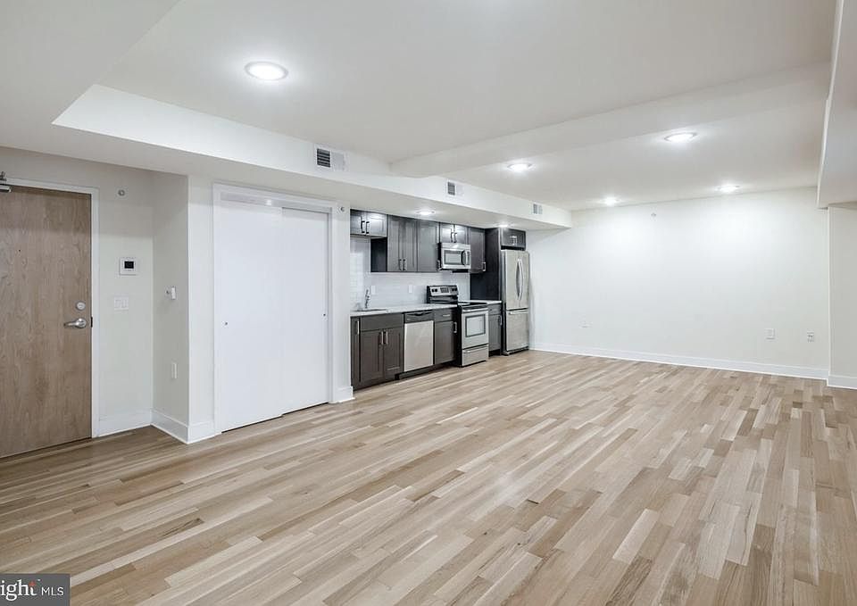 1st image of 1435 South St #101