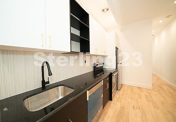 3rd image of 30-46 44th St #3L