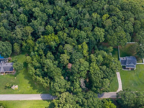 5th image of 105 Jameson Dr Lot 3
