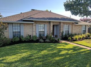 2600 Summertree Dr, Carrollton, TX 75006