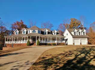 4637 Lakeview Ln, Gainesville, GA 30504