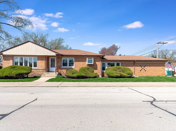 4150 Mulford St, Skokie, IL 60076