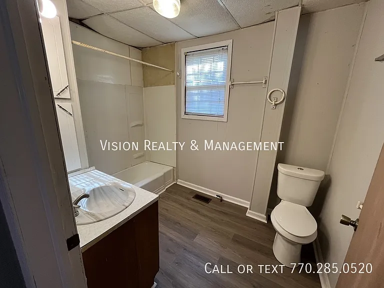 802 Williams St — Photo 19