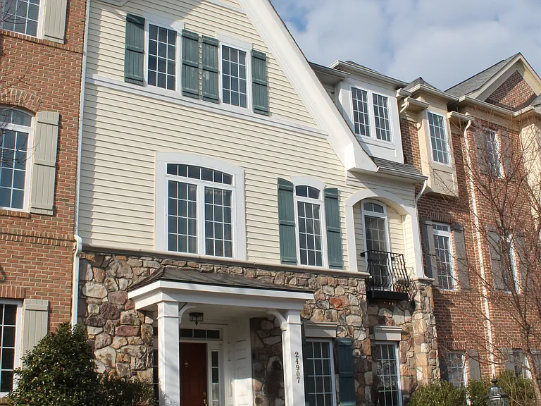 24907 Earlsford Dr — Photo 13