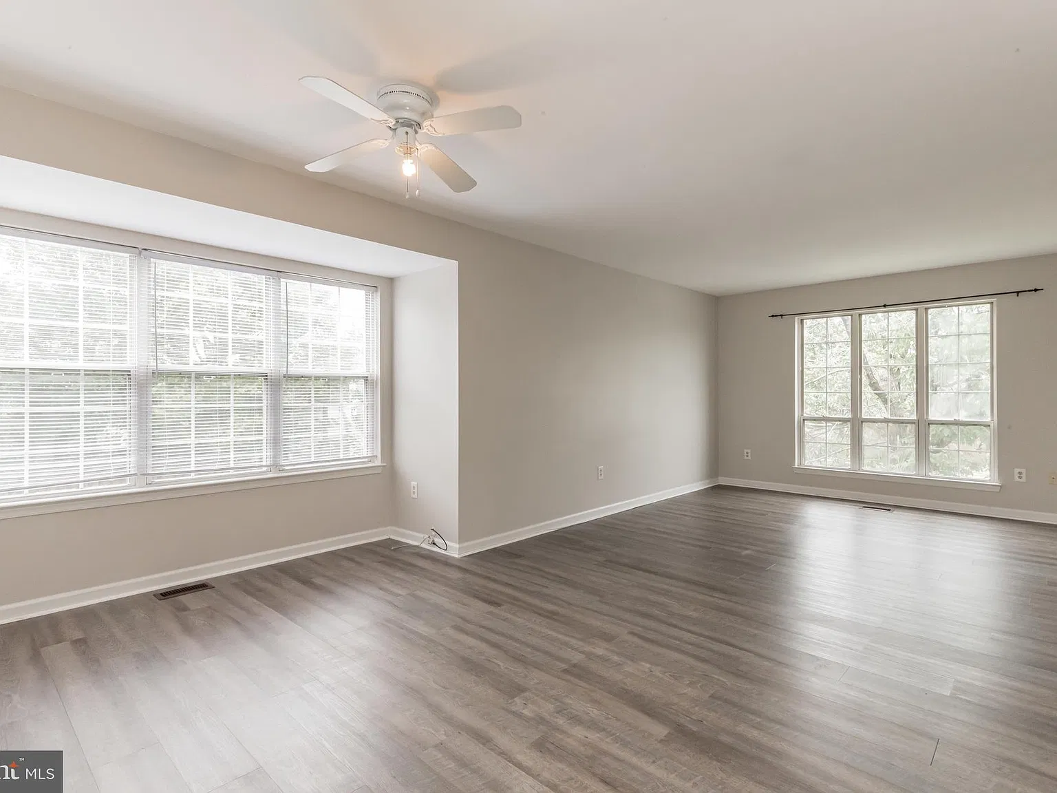 4 bed, 3.5 bath, 2004 sqft, $3,000 — Photo 3