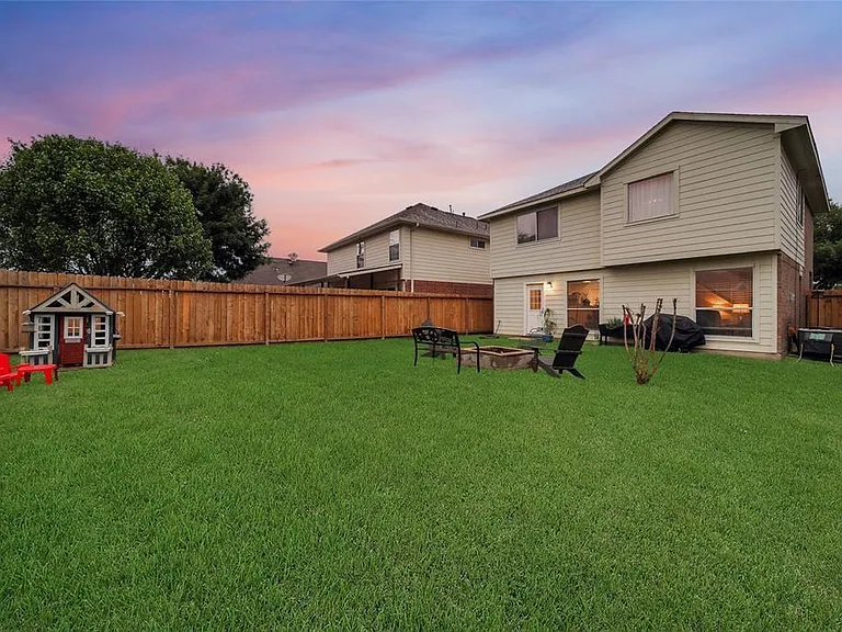 16923 Lockford Ln — Photo 6