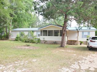 2861 State Highway 20 W, Freeport, FL 32439