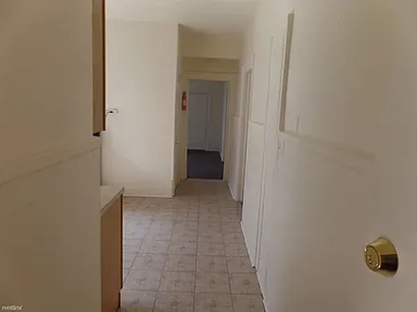 506 Ferry St #R, Newark, NJ 07105