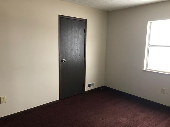 4th image of 6135 Laurelwood Ct