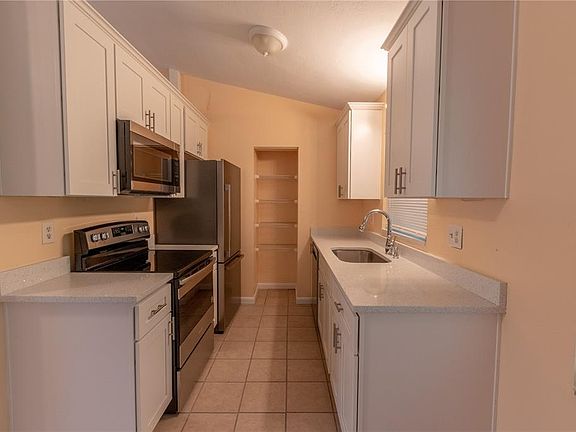 5th image of 1842 NE 24th St