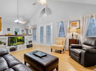 746 Wildwood Trl, Holly Lake Ranch, TX 75765