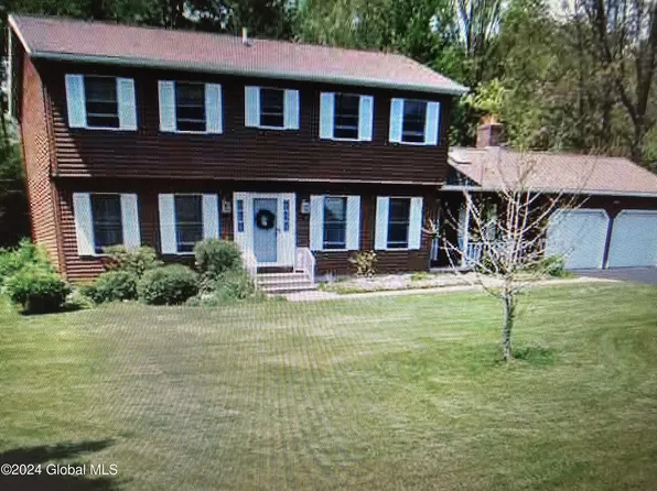 28 Jones Road, Saratoga Springs, NY 12866