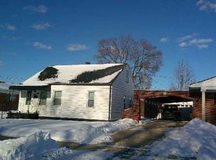 23125 Avon St, Saint Clair Shores, MI 48082