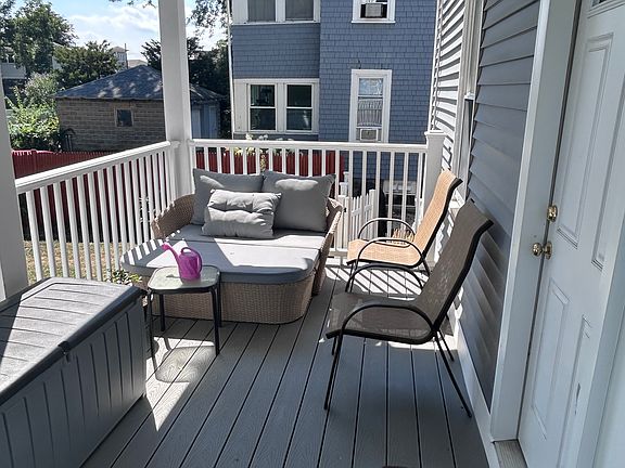 3rd image of 19 Usher Rd #1