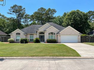 6835 Broadleaf Dr, Beaumont, TX 77708