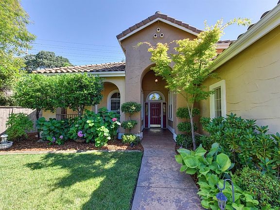 4th image of 2056 Heritage Dr