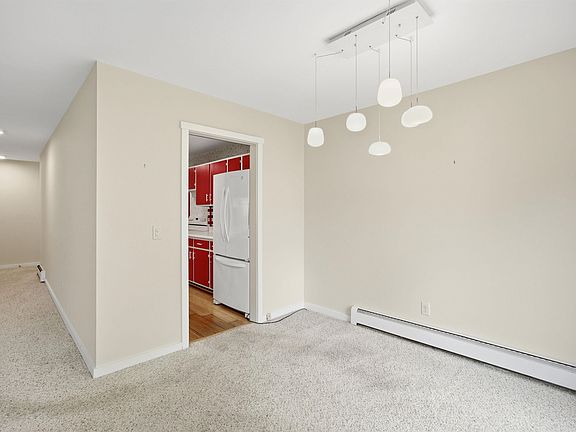 5th image of 34 Floyd Avenue #22