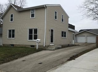 1024 Madison St, Waukesha, WI 53188