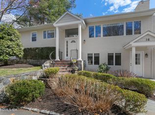 16 Dandy Dr, Cos Cob, CT 06807