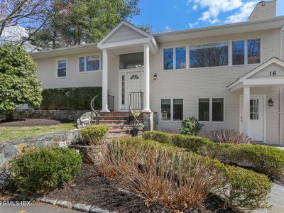 16 Dandy Dr, Cos Cob, CT, 06807