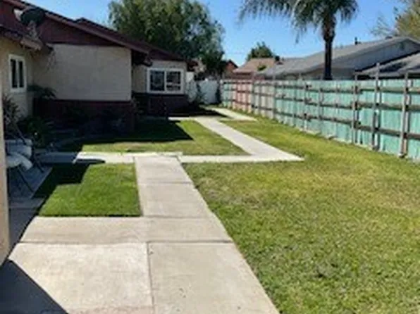 6635 Begonia Cir #C, Riverside, CA 92503