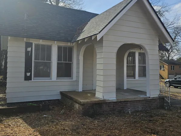 300 E Young St, Longview, TX 75602