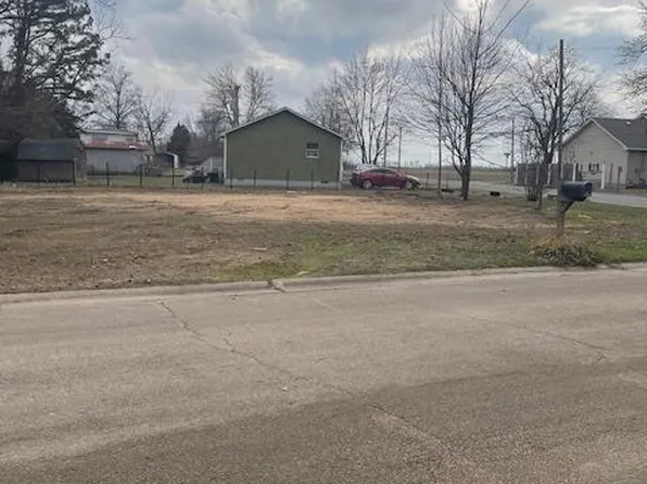 315 Jackson St, Sikeston, MO 63801