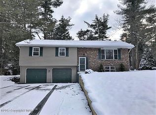 241 Tanite Rd, Stroudsburg, PA 18360