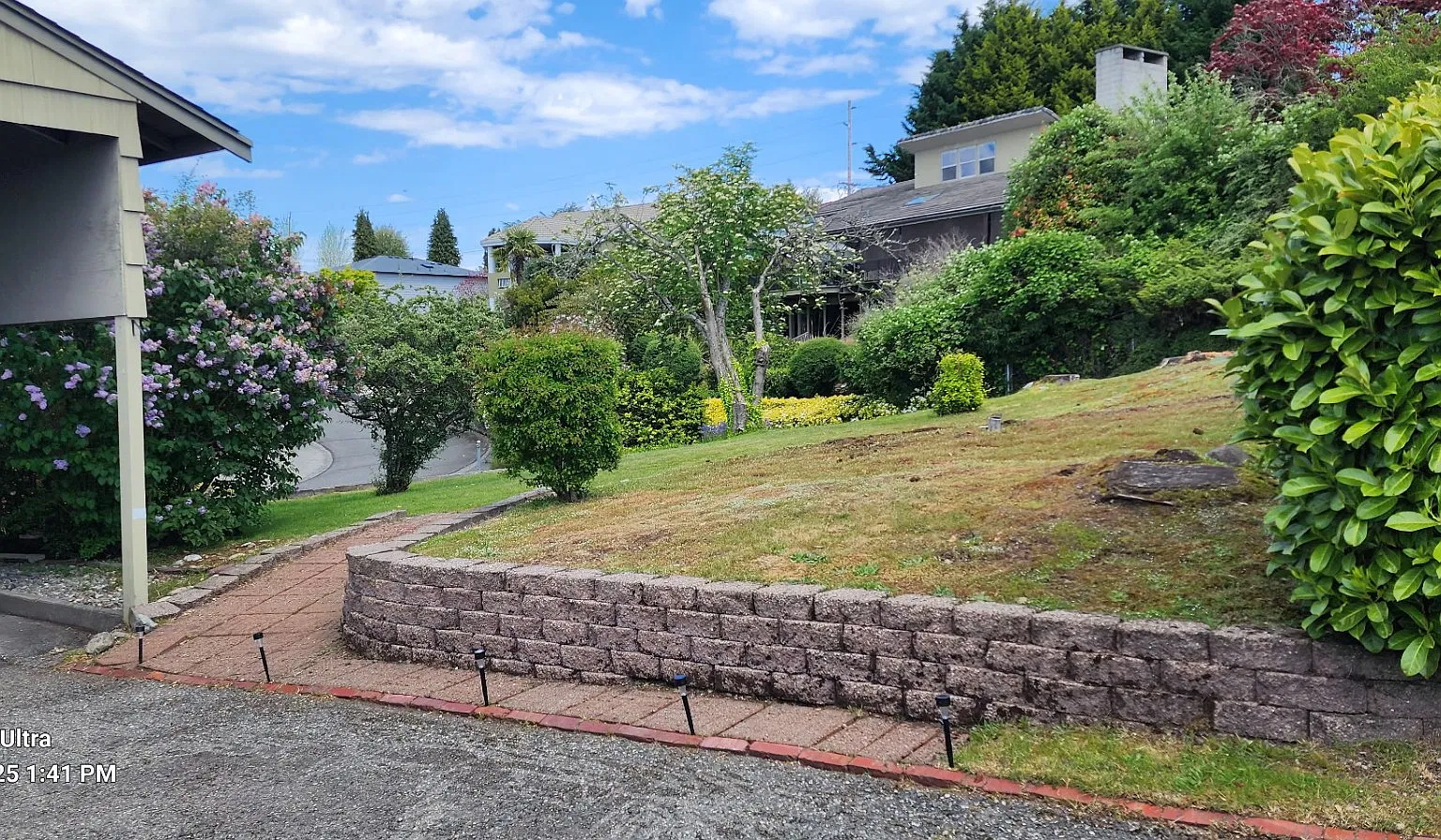 3 bed, 2.5 bath, 2346 sqft, $3,750 — Photo 3