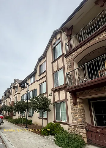 Diamond Creek Condominiums/ Apartments Photo 1 Diamond Creek Condominiums/ Apartments Photo 1