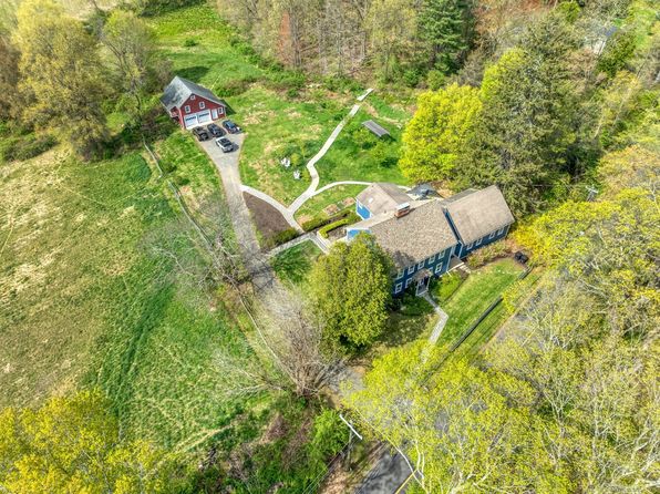 149 Limekiln Rd, Redding, CT 06896