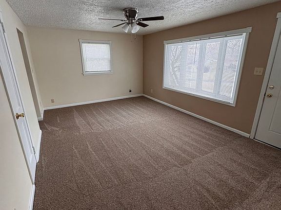 4th image of 212 S Roanoke Ave