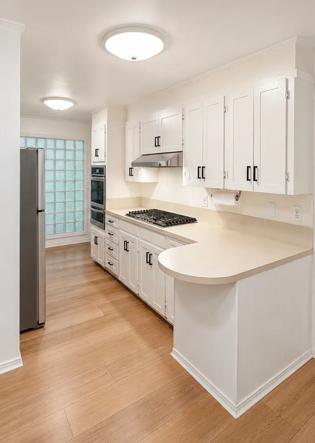 3 bed, 1921 sqft, $2,750 — Photo 3