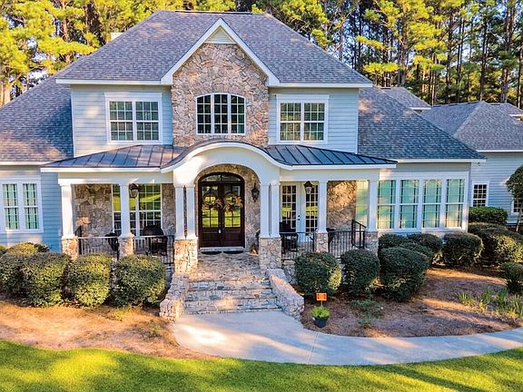 5th image of 1204 Plantation Cir