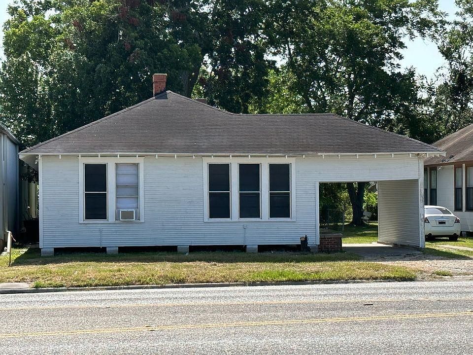1st image of 2608 Avenue F