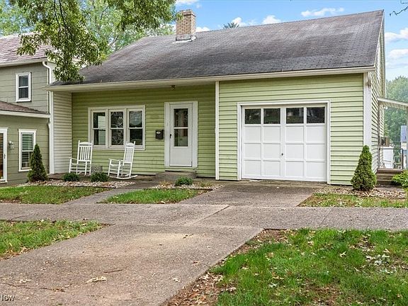 2nd image of 709 8th St