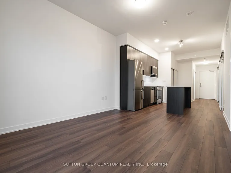 2433 Dufferin St #505 — Photo 9