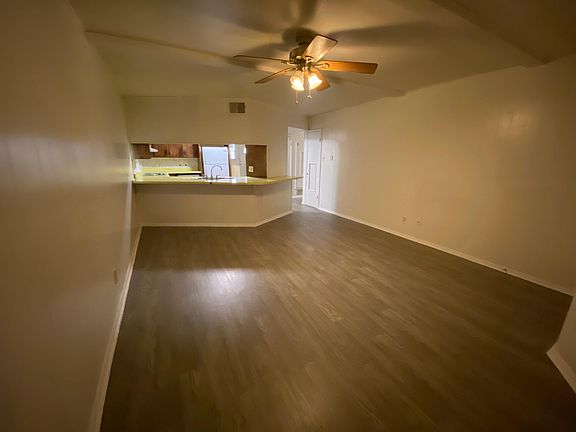 Dinningroom/ family room