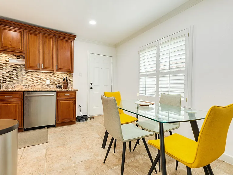 105 Marlin Ave — Photo 13