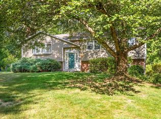 18 Harriman Rd, Merrimac, MA 01860