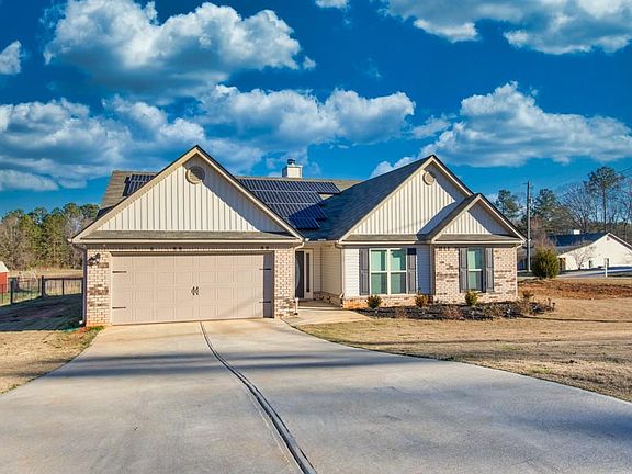 3rd image of 16 Cypress Woods Ct