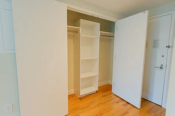 Rented by Stonehenge NYC LLC | media 8