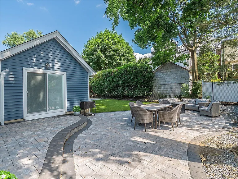 60 Highland Ave — Photo 27