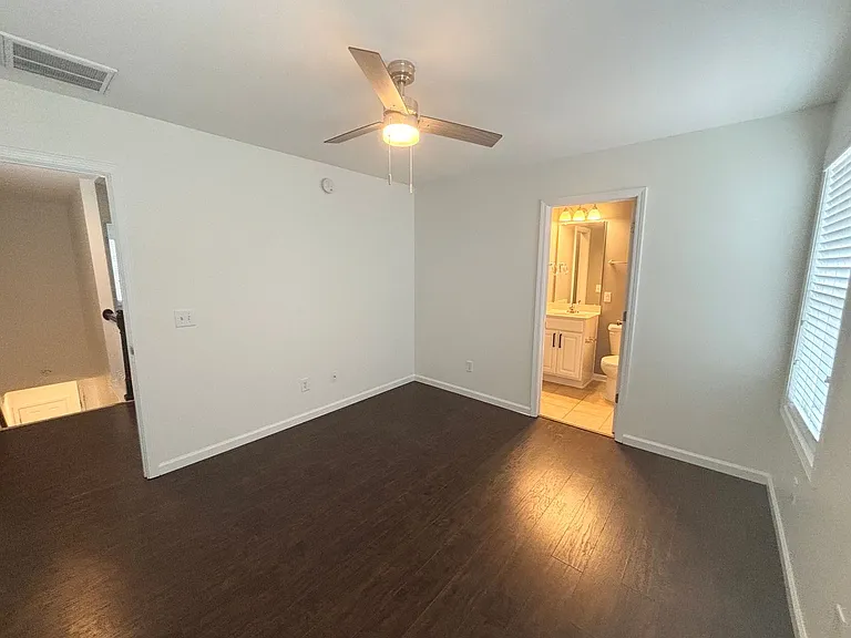 820 Forest Park Rd — Photo 12