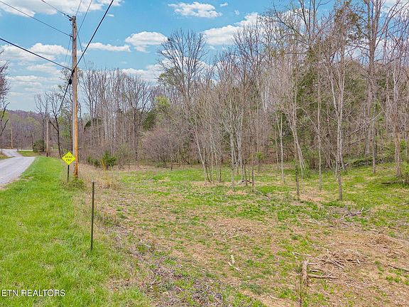 2nd image of 612AC N Cave Valley Rd