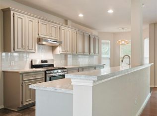 6123 Lynwood Banks Ln, Houston, TX 77092