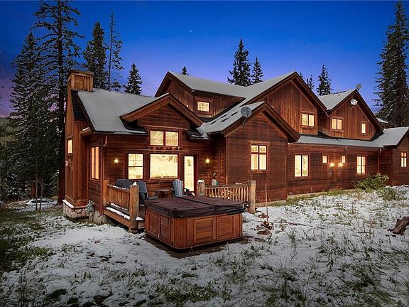 4th image of 995 Whispering Pines Cir