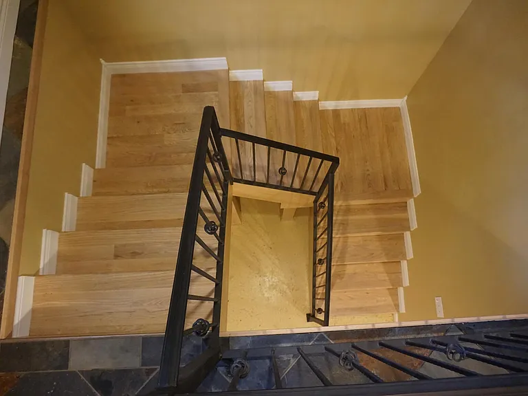548 Washington St — Photo 12