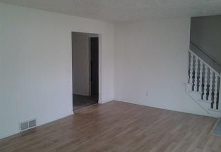 2nd image of 2525 Selma St