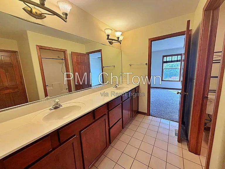 2050 Rockland Dr — Photo 26